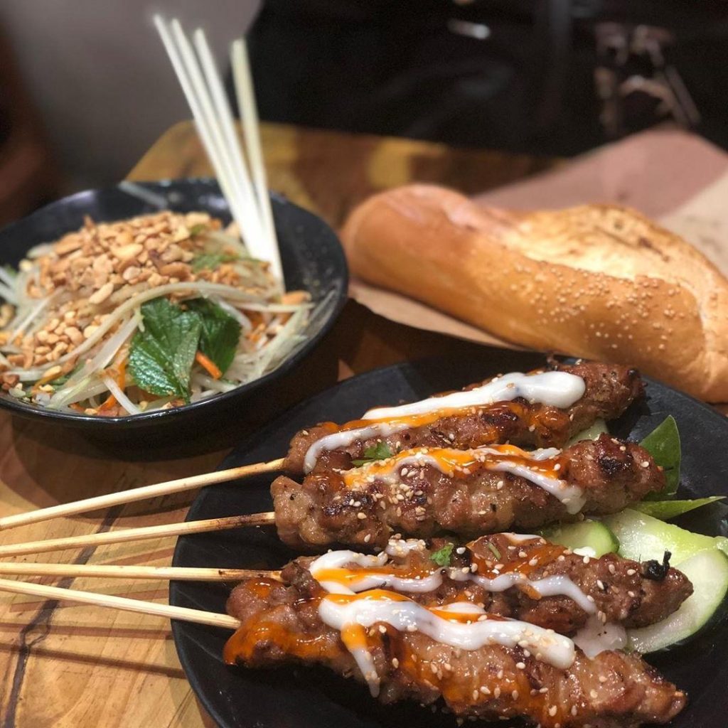 12 Quán Bánh Mì Hà Nội Ngon Nhất Không Thể Không Ăn