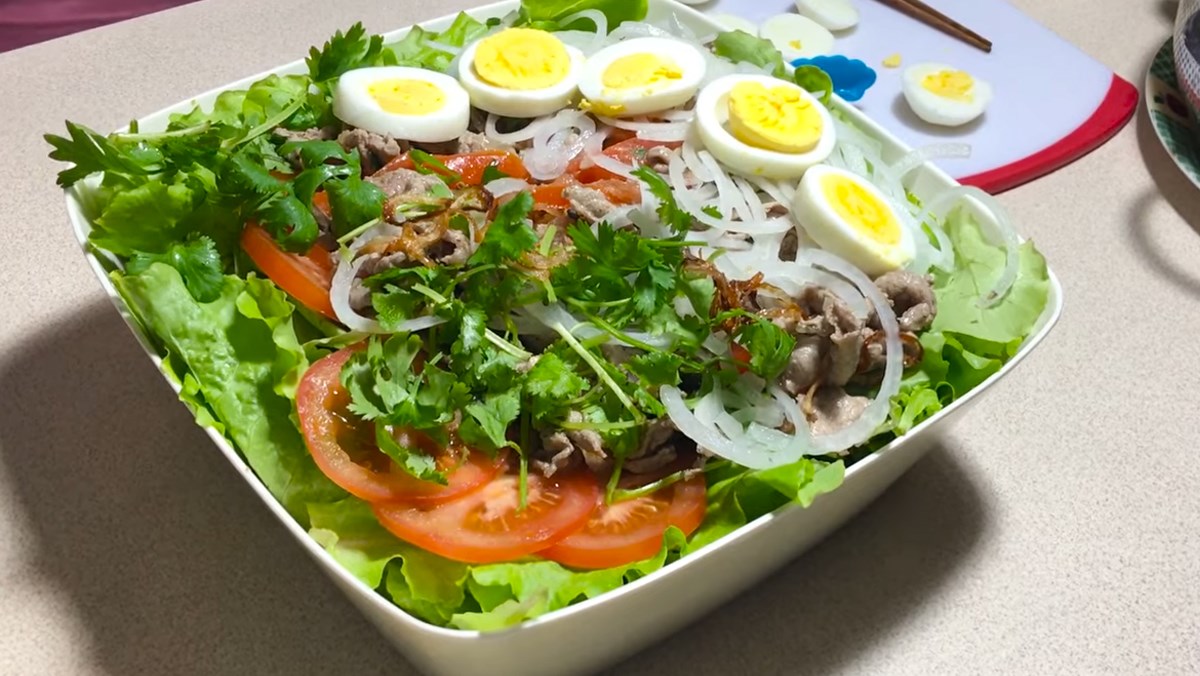 salad trứng