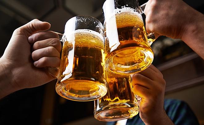 Từ ngày 15/11, ép buộc người khác uống rượu, bia sẽ bị phạt đến 3 triệu đồng